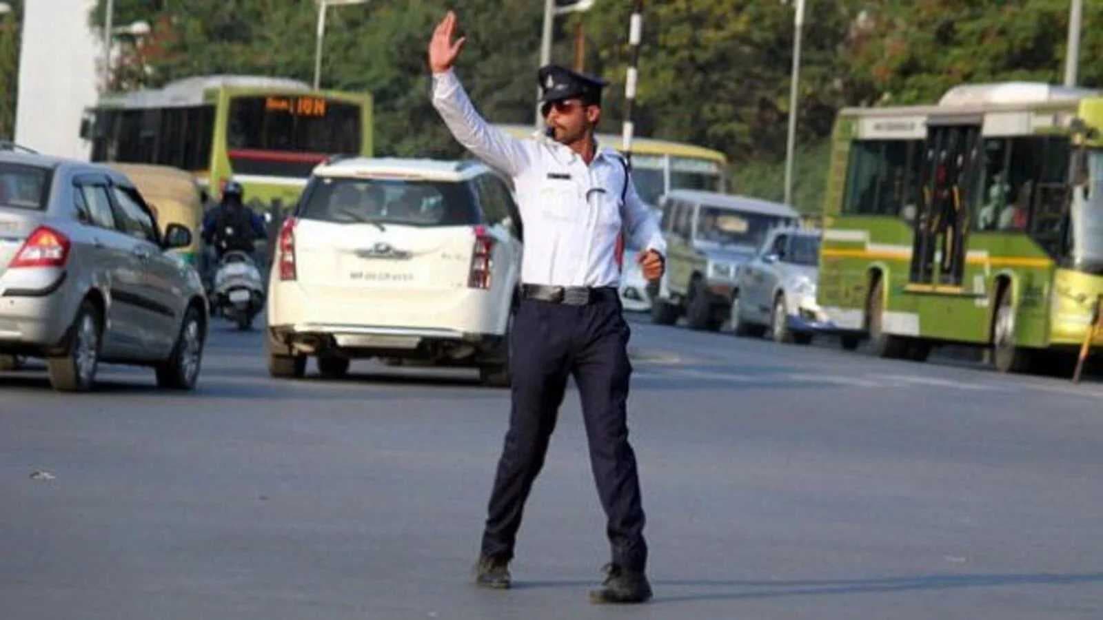 المرور تبين السرعة المحددة للعجلات وفق القرار الجديد