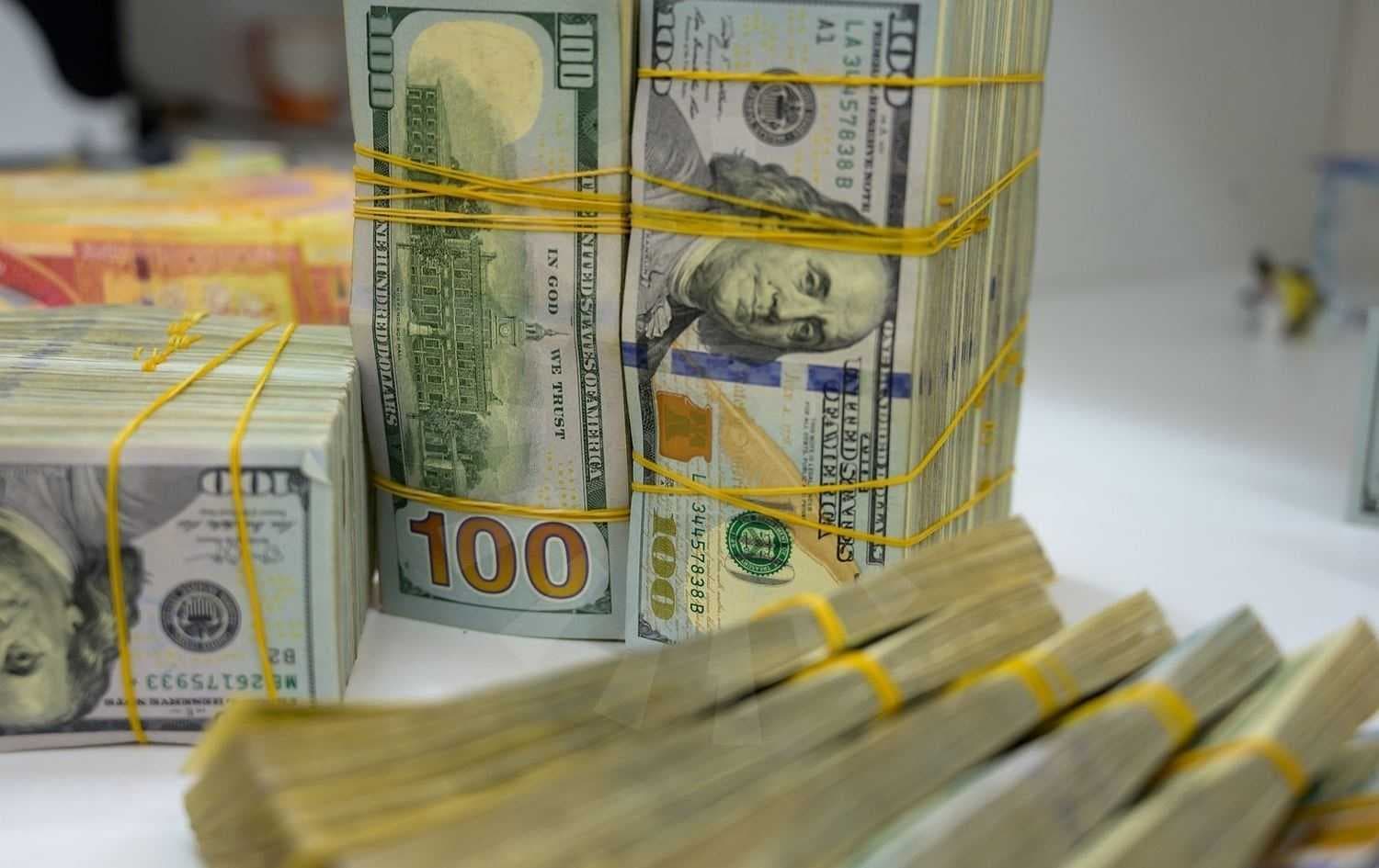 مبيعات البنك المركزي العراقي تتجاوز 254 مليون دولار في مزاد اليوم