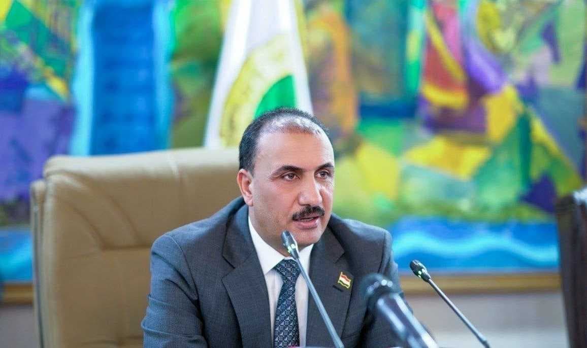 وزير التربية يُعلن انتهاء الامتحانات الوزارية للدراسة المتوسطة