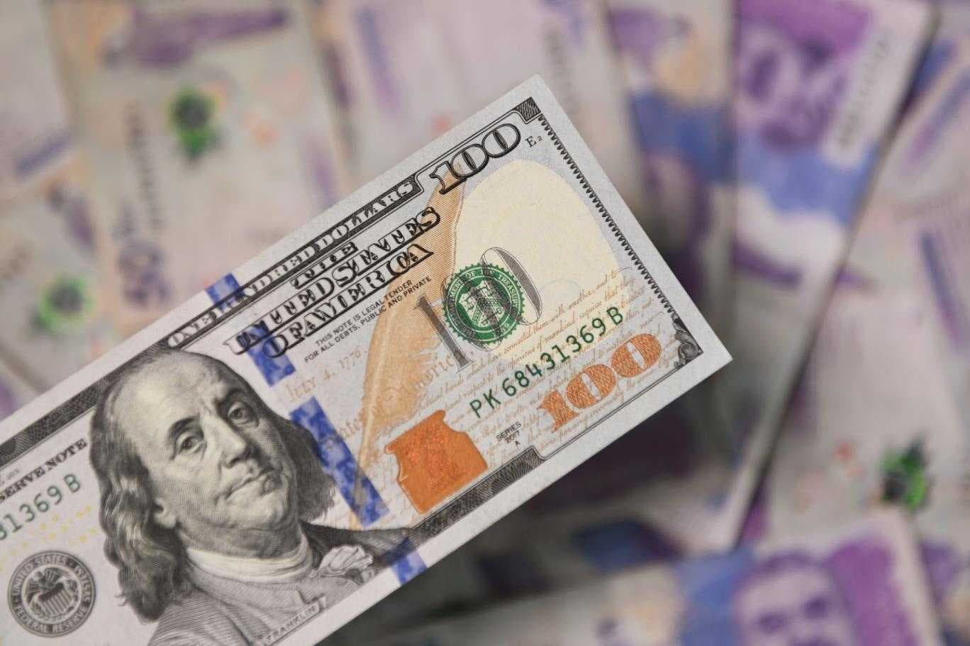 انخفاض جديد على أسعار صرف الدولار في العراق