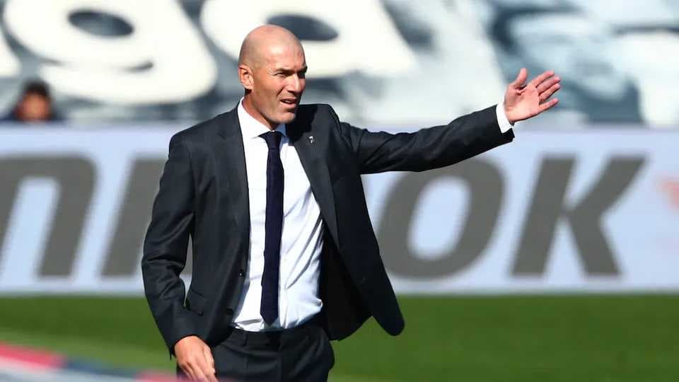 ترجيحات بعودة زيدان للتدريب عبر بوابة الاتحاد