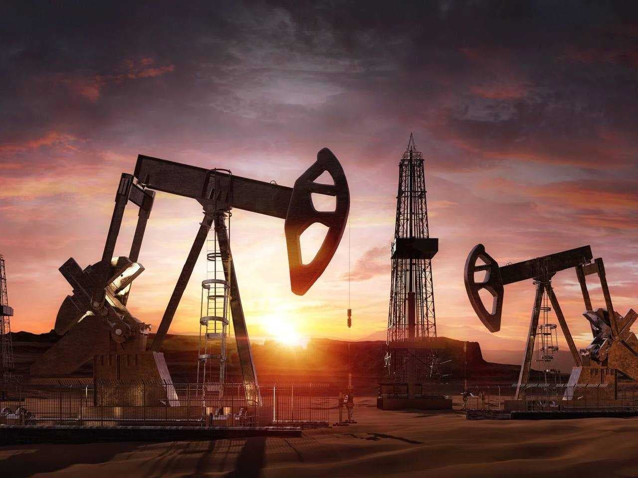 النفط يتراجع مع انخفاض توترات الشرق الأوسط