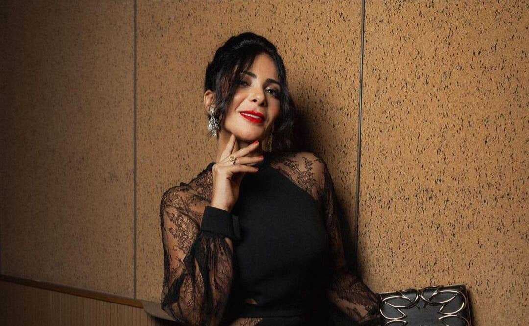 منى زكي تصور مشاهدها الاولى في فليم "الست"