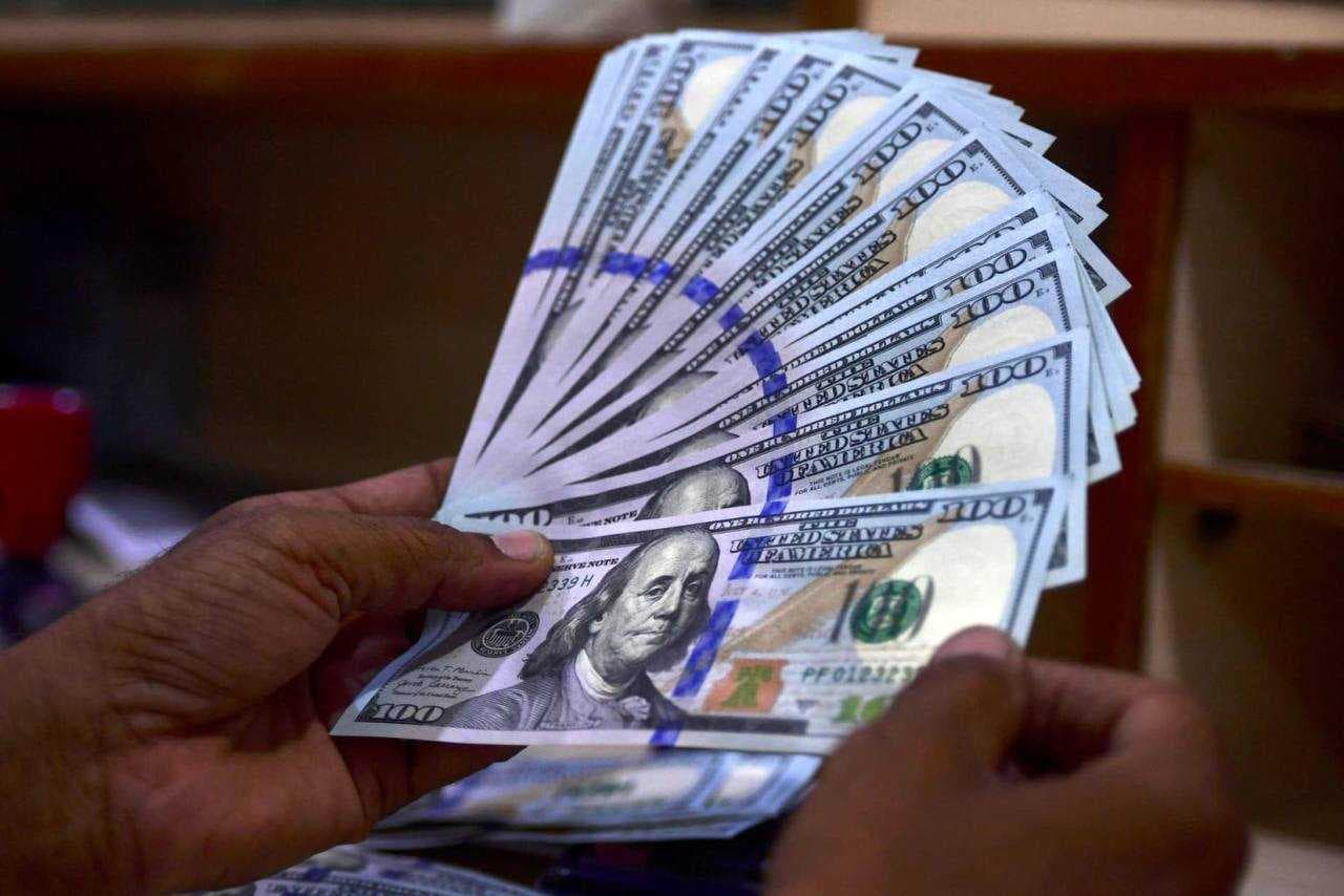 ارتفاع طفيف بأسعار الدولار في بغداد مع إغلاق بورصتي الكفاح والحارثية