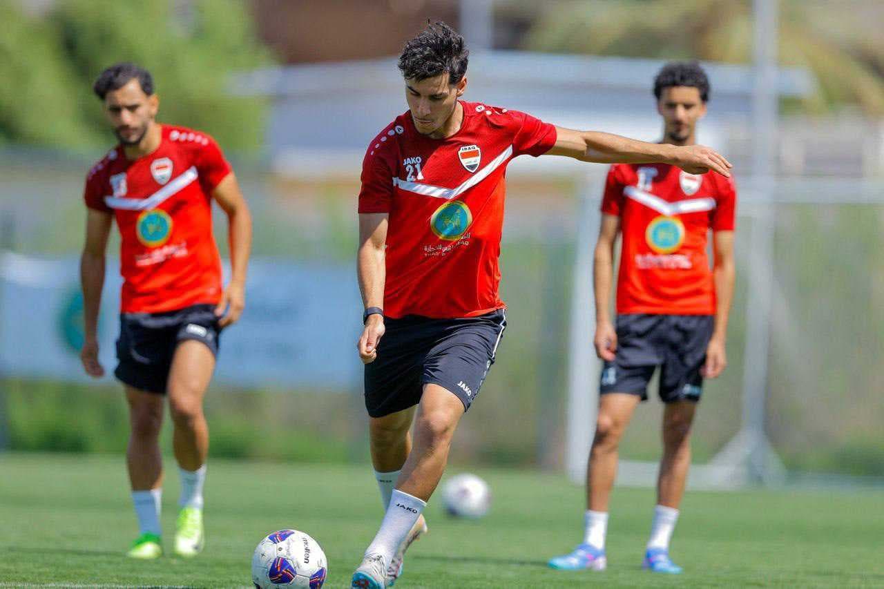 بالصور.. تدريبات المنتخب الوطني اليوم في مدينةِ البصرة قبل مواجهةِ الكويت غداً