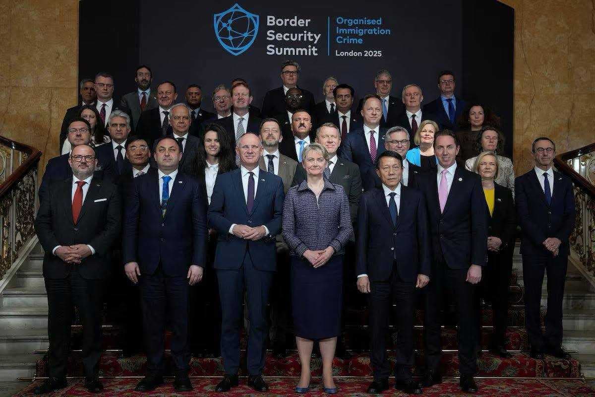 العراق يشارك في قمة أمن الحدود ومكافحة الجريمة المنظمة في لندن