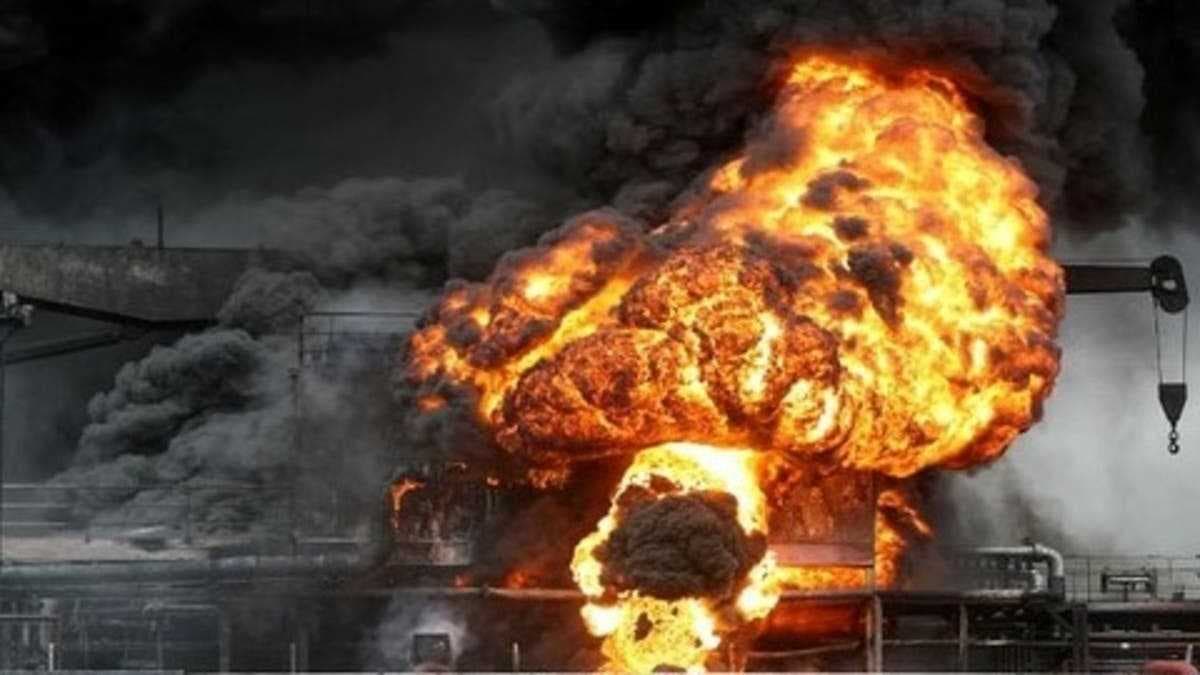 تسنيم الإيرانية: انفجار ضخم لم تعرف أسبابه في ميناء بندر عباس جنوب غربي إيران