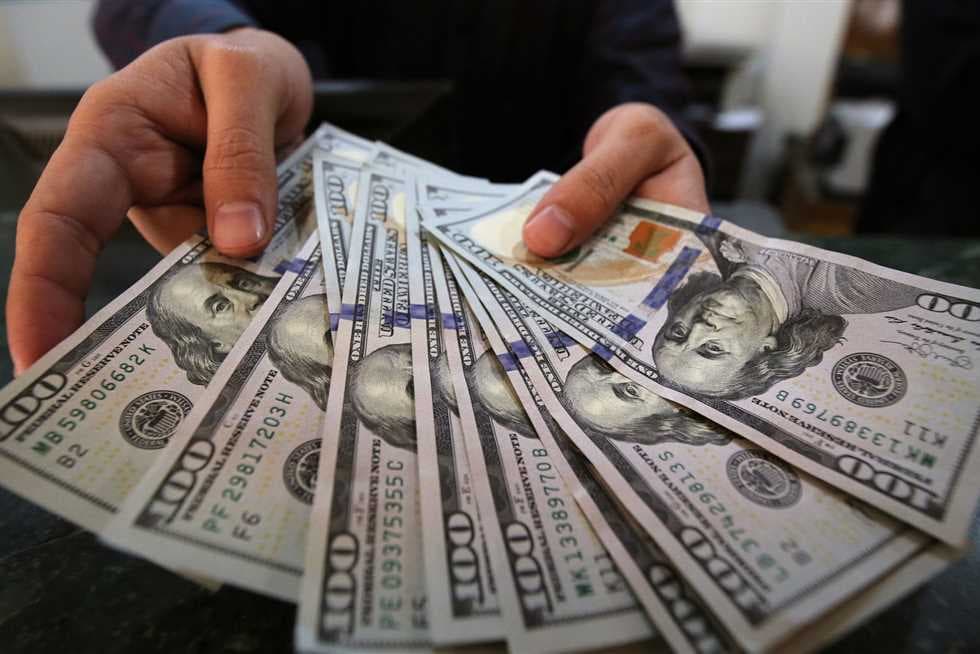 تراجع أسعار صرف الدولار في بغداد