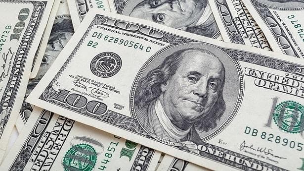 الدولار دون 140 ألفاً في أسواق بغداد وأربيل