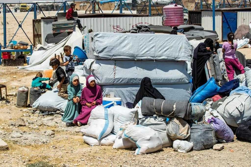 850 عراقياً يغادرون مخيم الهول السوري باتجاه الأراضي العراقية غداً