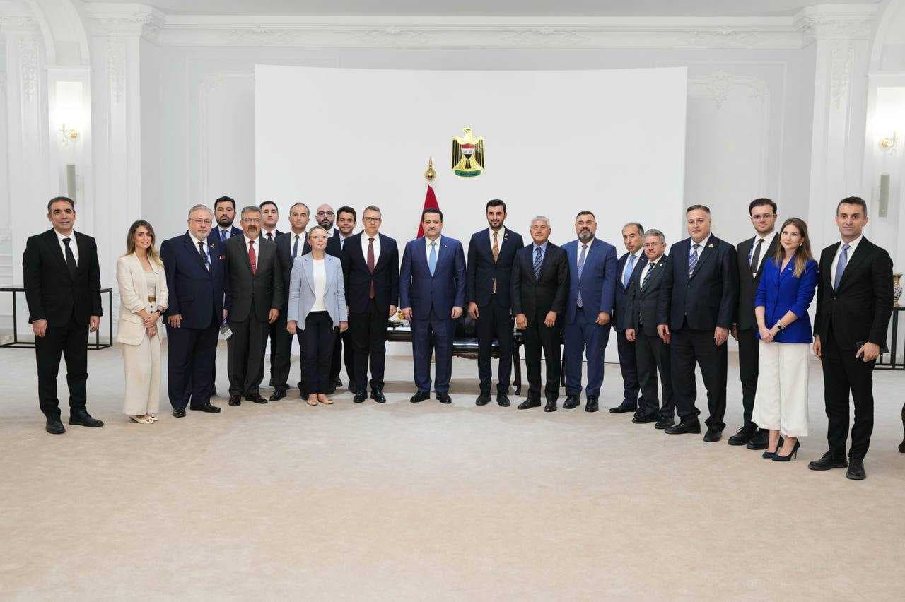 السوداني يستقبل 17 شركة تركية لمناقشة التعاون في قطاع المياه والاستثمار