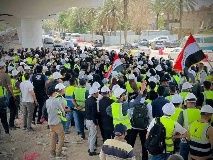 خريجو الهندسة يتظاهرون للمطالبة بالتعيين وتفعيل قانون التدرج الوظيفي
