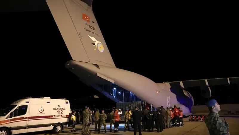 تركيا: 20 عسكرياً كانوا على متن طائرة شحن سقطت في جورجيا