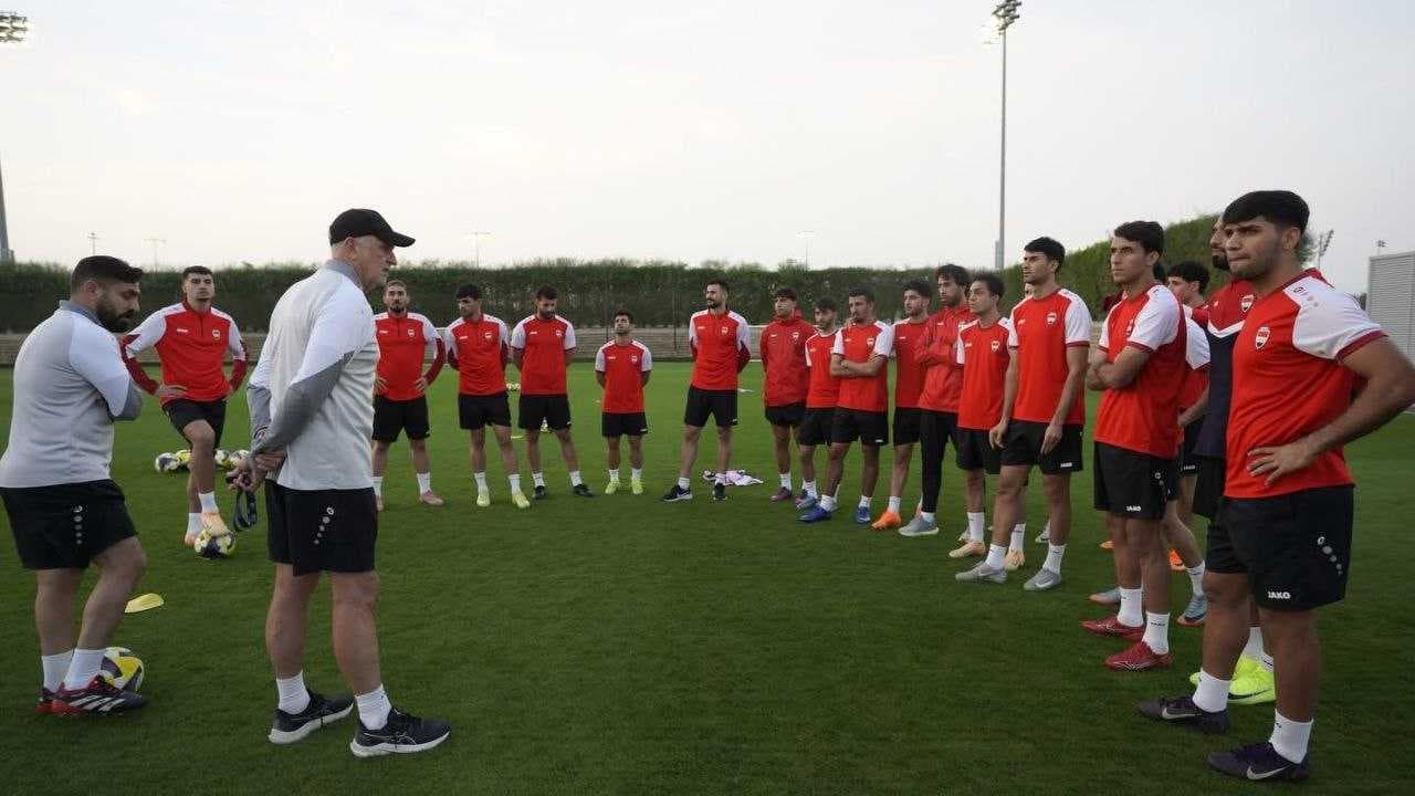 منتخبنا الوطني يختتم تدريباته في الدوحة استعداداً لمواجهة الجزائر غداً الثلاثاء.