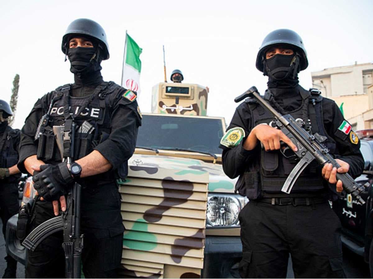 مقتل 3 عناصر من الشرطة الإيرانية إثر اشتباك مسلح بمحافظة كرمان