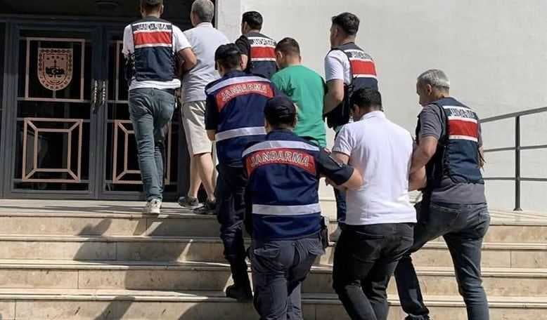 بينهم انتحاريون.. الأمن التركي يفكك خلايا لداعش خططت لهجمات في "عيد الميلاد"