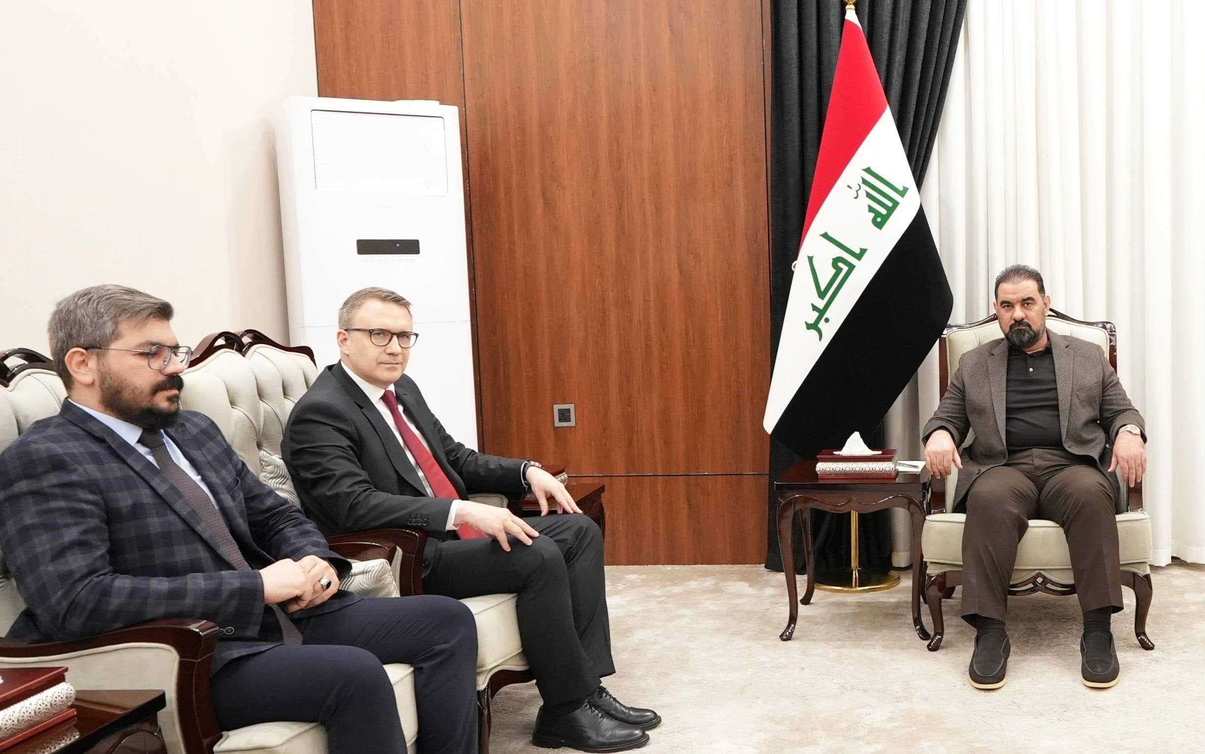 رئيس البرلمان والسفير التركي يبحثان تعزيز التعاون في المجالين الأمني والاقتصادي