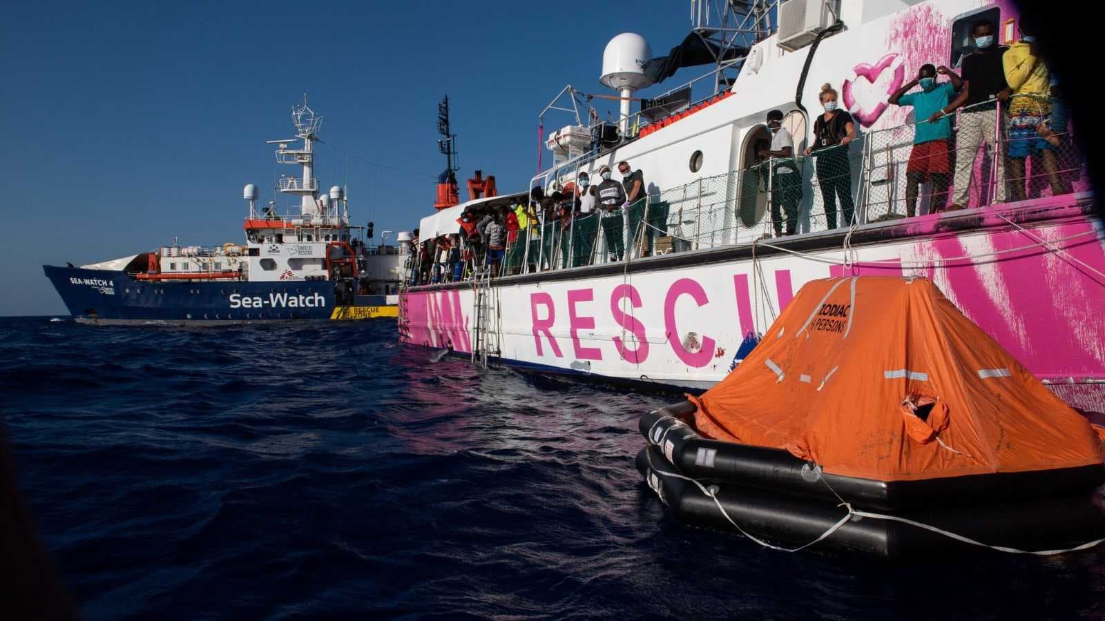 غرق عبارة على متنها أكثر من 350 شخصاً في جنوب الفلبين
