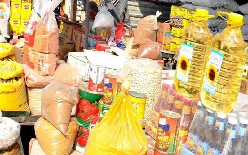 التجارة تدعو المواطنين للتبليغ عن أي مخالفات في استلام السلة الغذائية