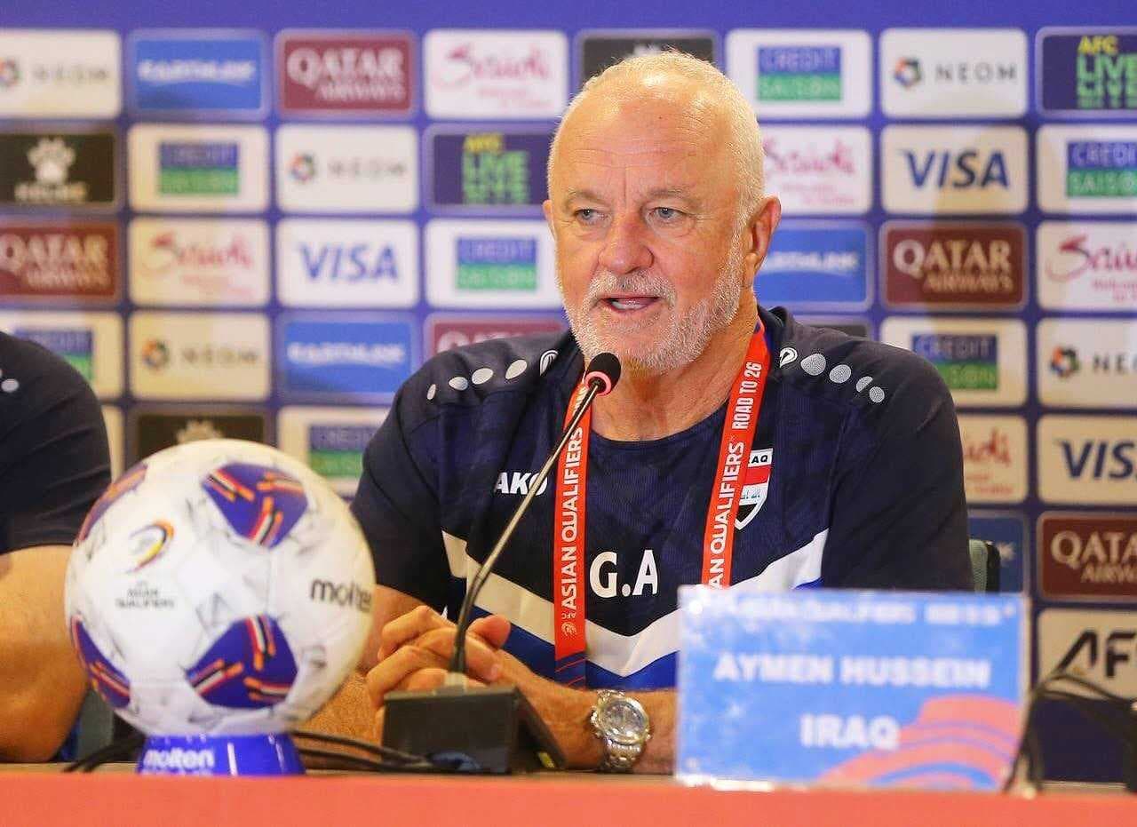 أرنولد يطالب الـ (فيفا) بخطة بديلة لملحق المونديال