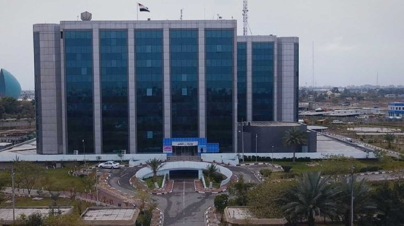 وزارة النقل تبدأ بإجلاء المواطنين العالقين عبر منفذ طريبيل
