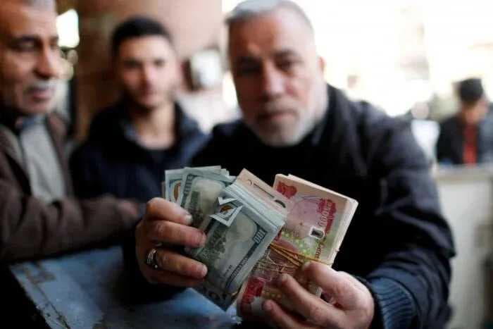 ارتفاع طفيف بأسعار صرف الدولار في الأسواق المحلية