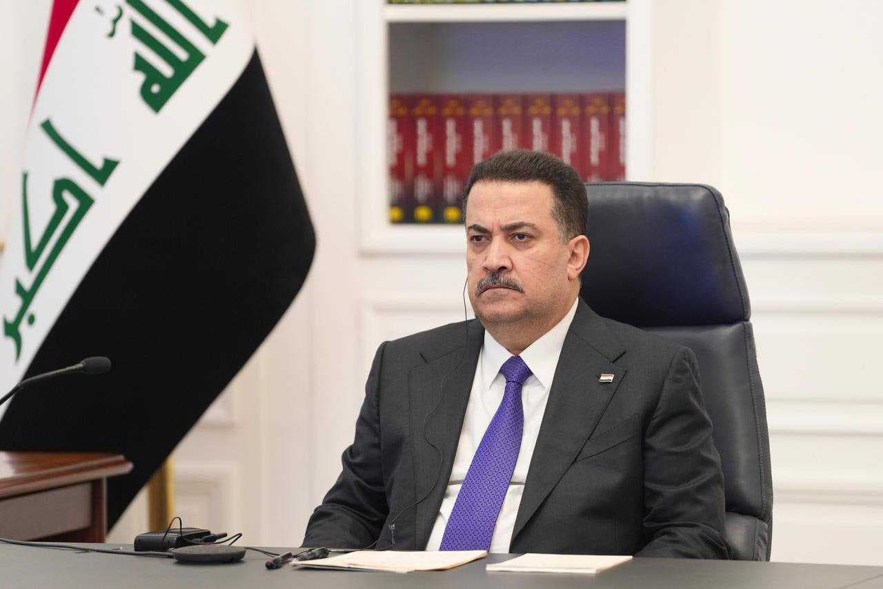 رئيس الوزراء يعزي بوفاة العلامة السيد حسين محمد هادي الصدر