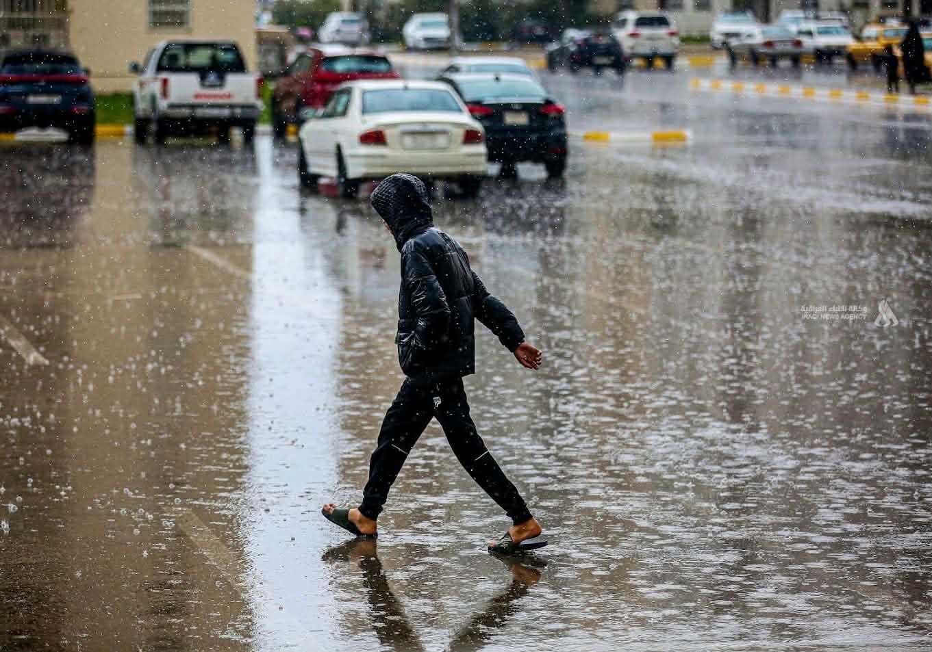 الأنواء الجوية: أمطار رعدية وغبار وارتفاع في درجات الحرارة حتى الأحد