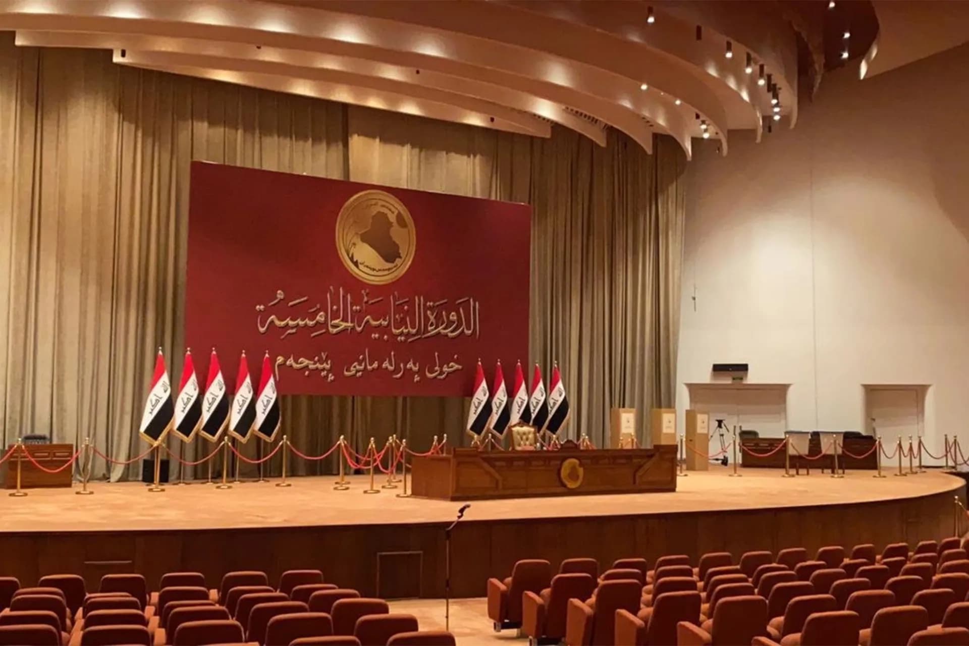 القانونية النيابية تعلن رفع 40 مقترح قانون لرئاسة البرلمان
