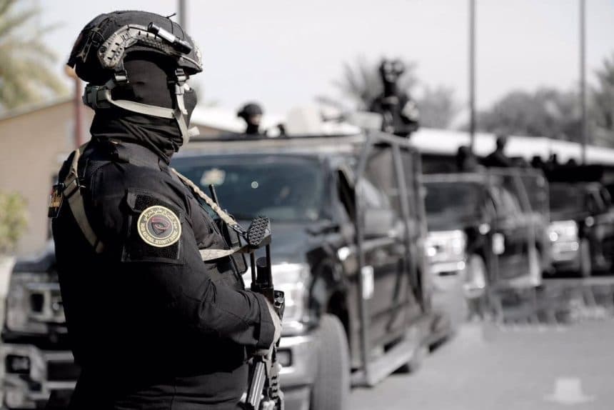 الأمن الوطني يقبض على أربعة موظفين متهمين بالتلاعب في العقارات بالديوانية