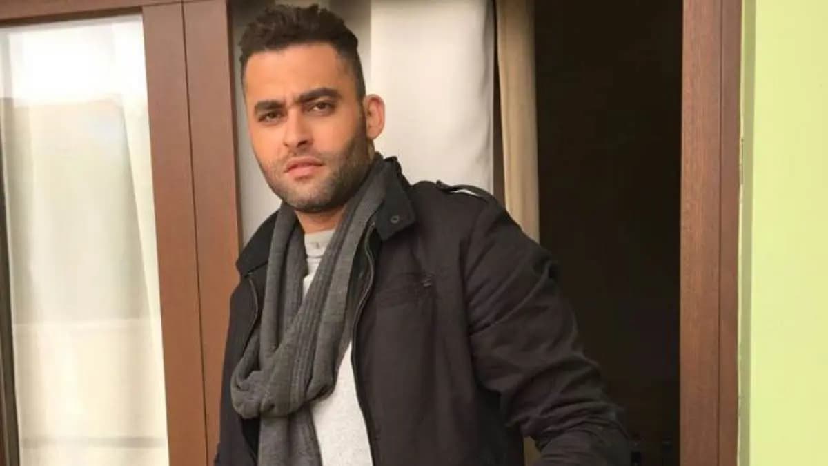 بطل "الليل وآخره" و"حسن ومرقص" يودع عالمنا.. محطات في حياة الفنان الراحل أحمد جلال عبدالقوي