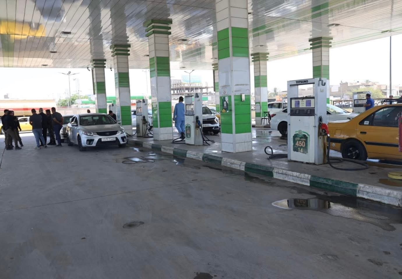 المنتجات النفطية تعلن غياب طوابير السيارات والدخول مباشر إلى محطات الوقود
