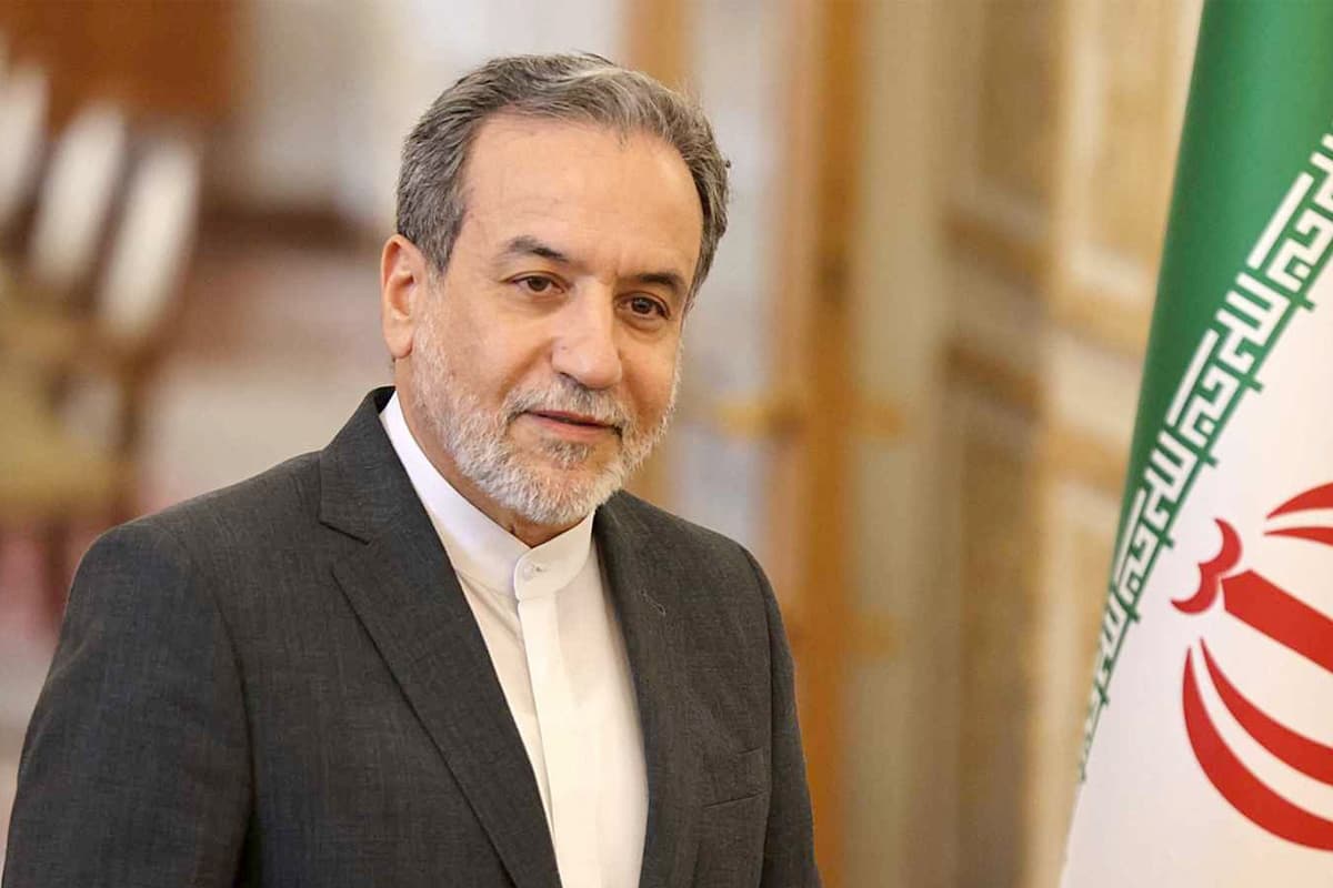 وزير الخارجية الإيراني: لن نقبل بوقف إطلاق نار مؤقت