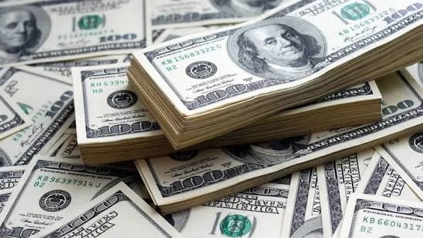 الفيدرالي الأمريكي يرسل 500 مليون دولار إلى البنك المركزي العراقي