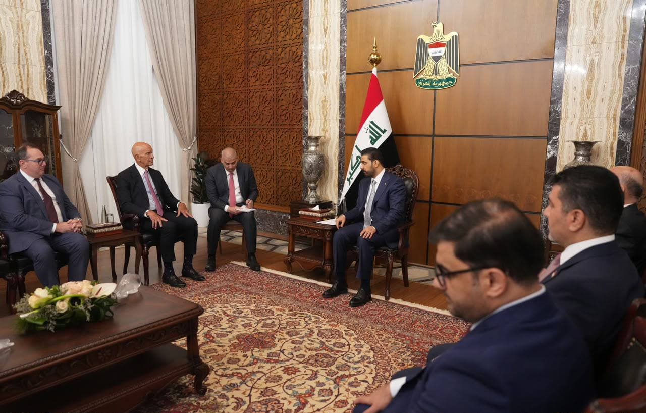 ما أبرز ما تضمنه لقاء رئيس الوزراء والمبعوث الأميركي توم برّاك في العراق؟