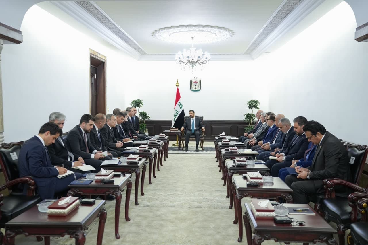 رئيس مجلس الوزراء علي فالح الزيدي يستقبل وزير الطاقة والموارد الطبيعية التركي