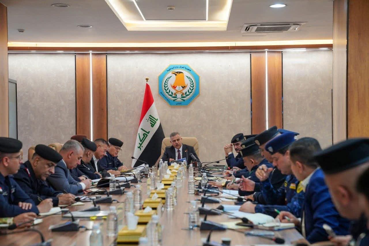 الداخلية تناقش خطة تأمين محرم وتوجه برفع الجاهزية وتقليل المظاهر المسلحة