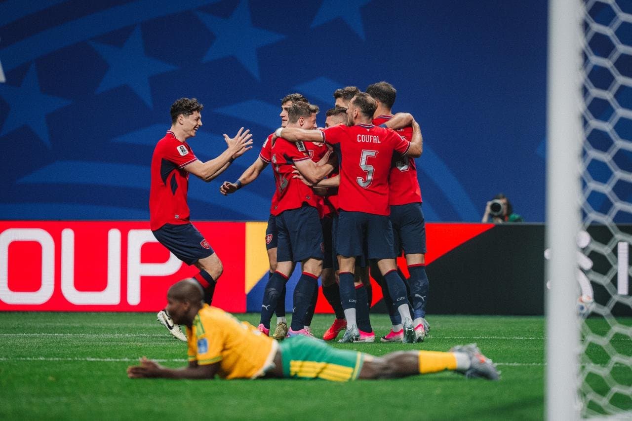 التعادل الإيجابي بهدفٍ لكل فريق يحسم مواجهة جنوب أفريقيا والتشيك بكأس العالم