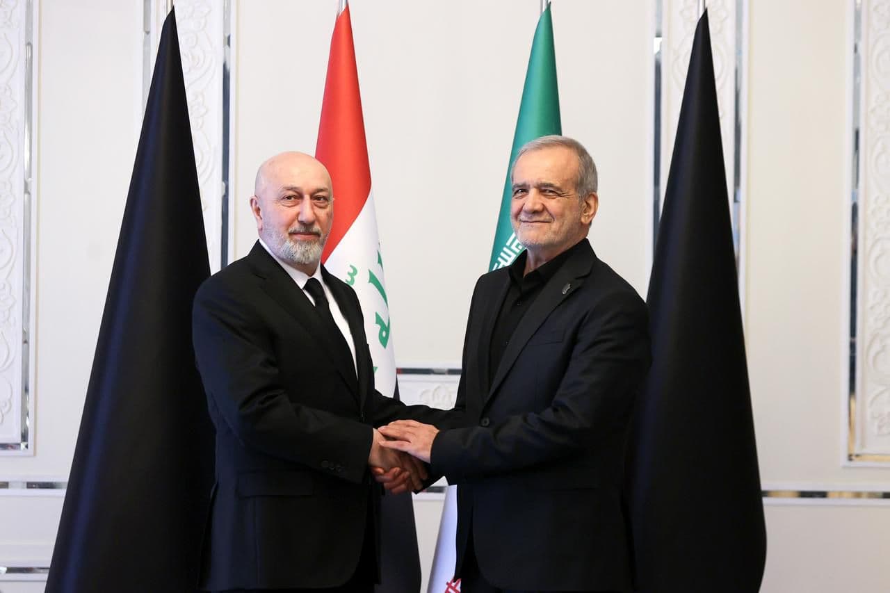 رئيس الجمهورية ونظيره الإيراني يؤكدان ضرورة إنهاء الحروب ووقف الأزمات والتوترات في المنطقة