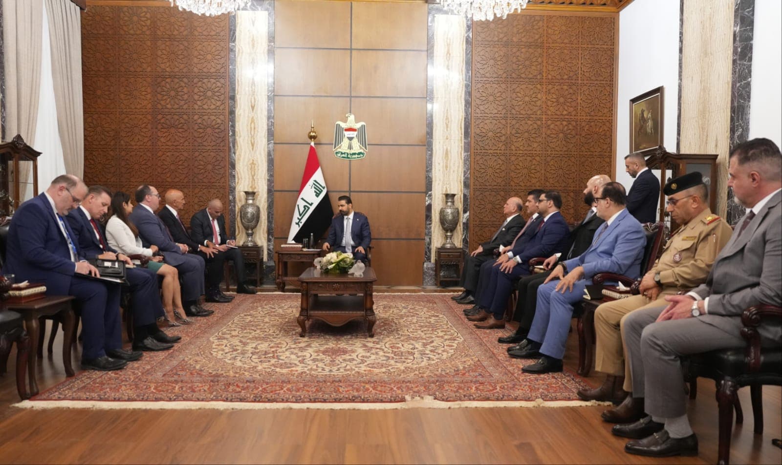 رئيس الوزراء يجدد التزام العراق بتعميق العلاقات التجارية والاستثمارية بين العراق وأمريكا