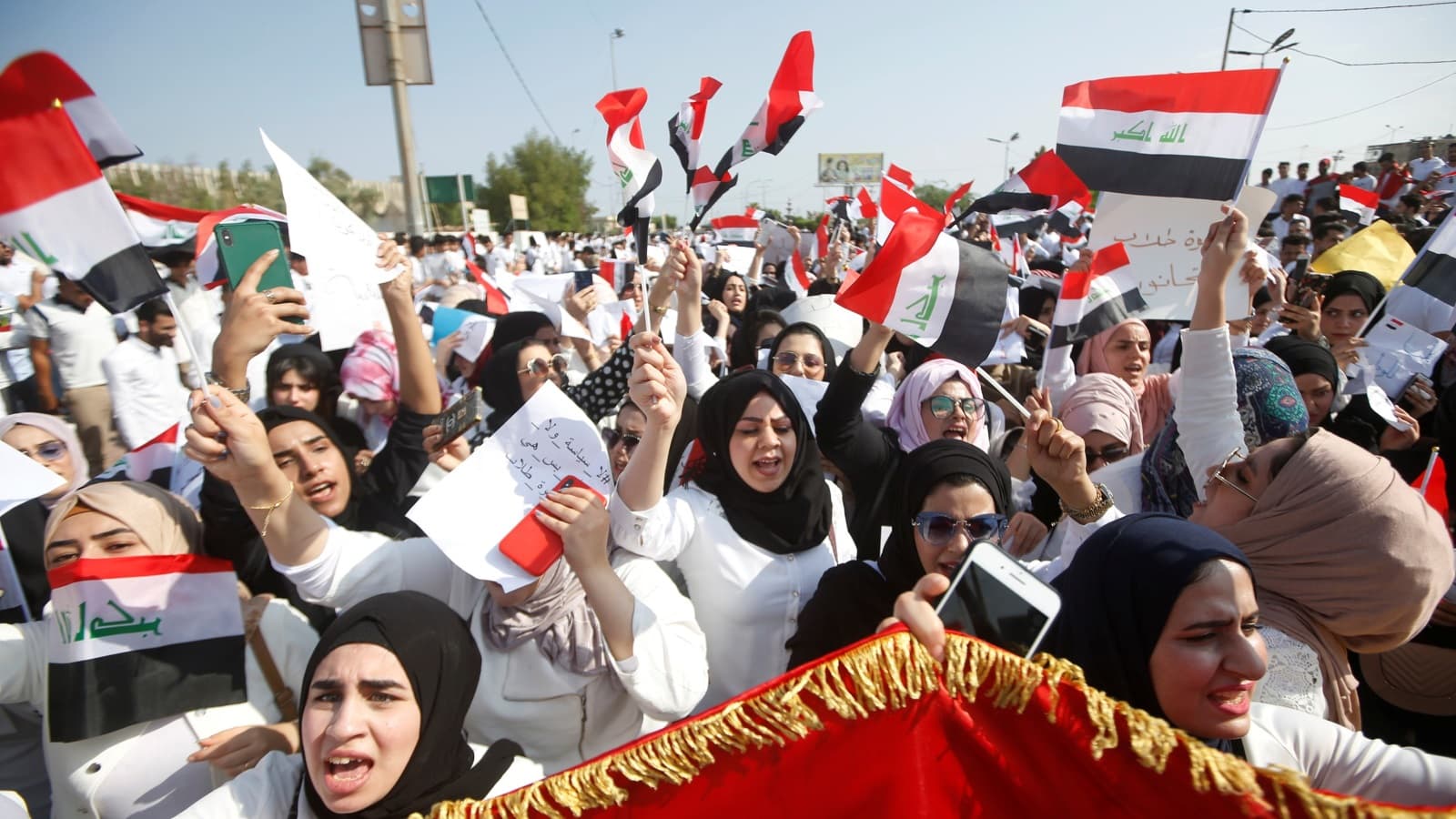 استجابة لدعوة السيد الصدر.. جامعات العراق تنتفض غداً رفضاً لمنع الحجاب في أذربيجان