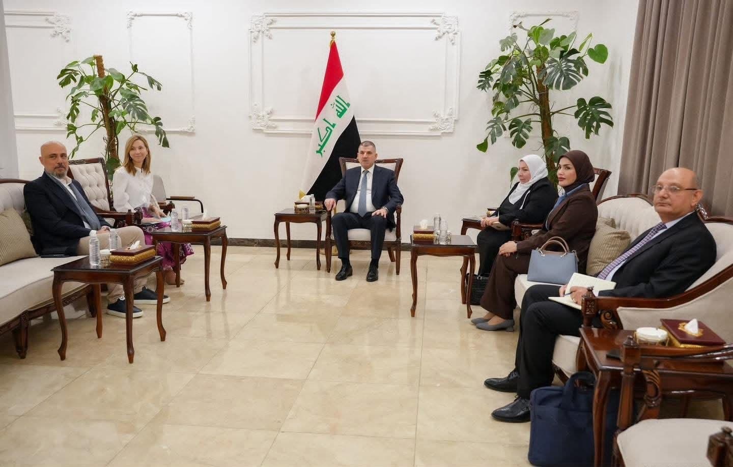 وزير النقل يوجه بتقديم تسهيلات عاجلة لحسم معوقات مشروع سكة بصرة - شلامجة