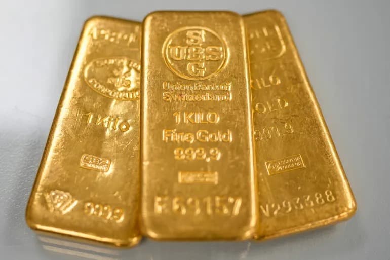 رويترز: الذهب يواصل مكاسبه في المعاملات الفورية ويرتفع بنحو 4% ليصل إلى 4238.29 دولار للأوقية