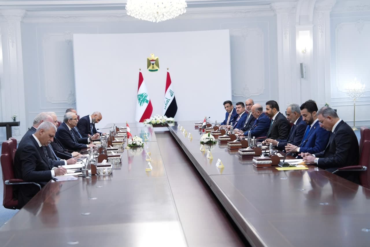 الزيدي ورئيس الحكومة اللبنانية يترأسان المباحثات التي جرت بين البلدين