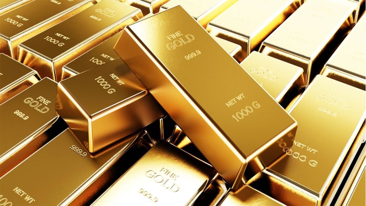 رويترز: المعدن الأصفر يرتفع بنسبة 3% مع تراجع الدولار ومتابعة تطورات المنطقة