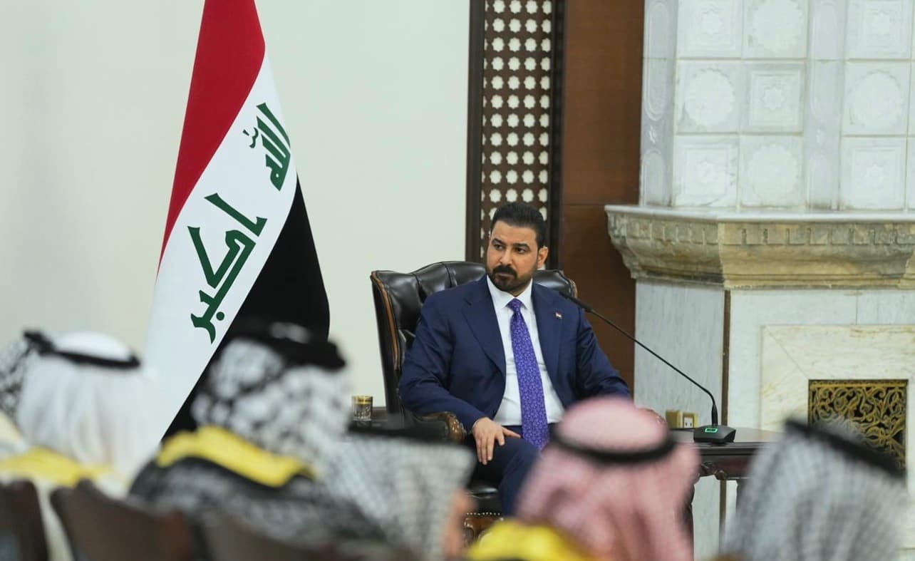 الزيدي يستقبل مجموعة من شيوخ العشائر والوجهاء بمناسبة عيد الأضحى المبارك