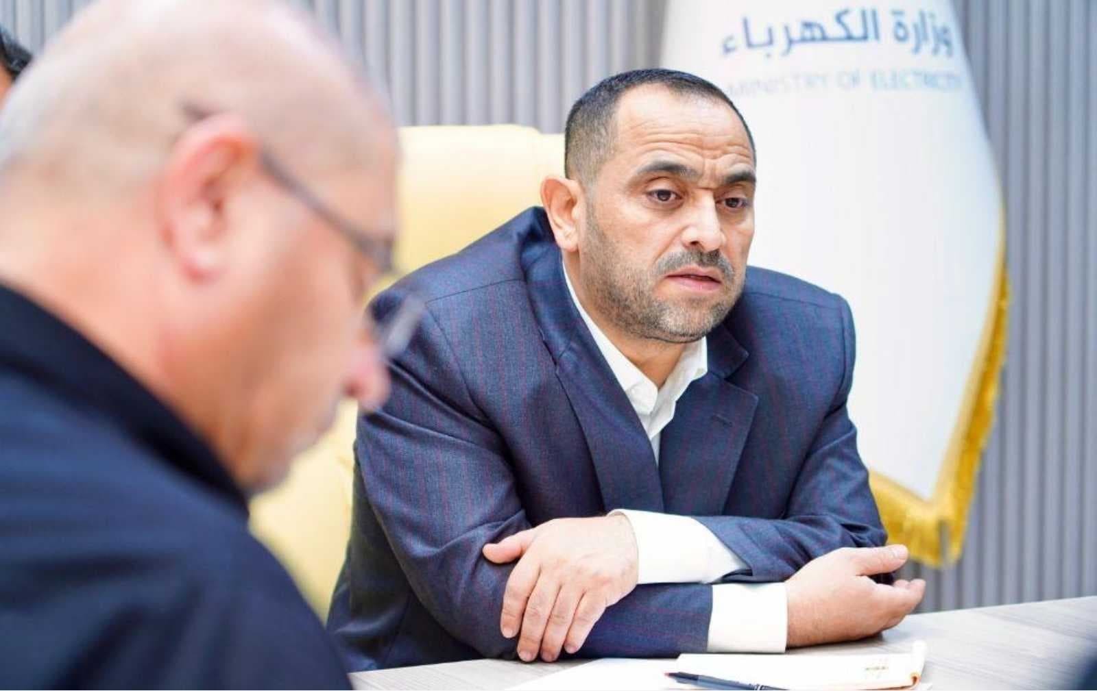 وزير الكهرباء يخول مديري فروع شركات التوزيع صلاحية شراء محولات لتسريع إصلاح الأعطال