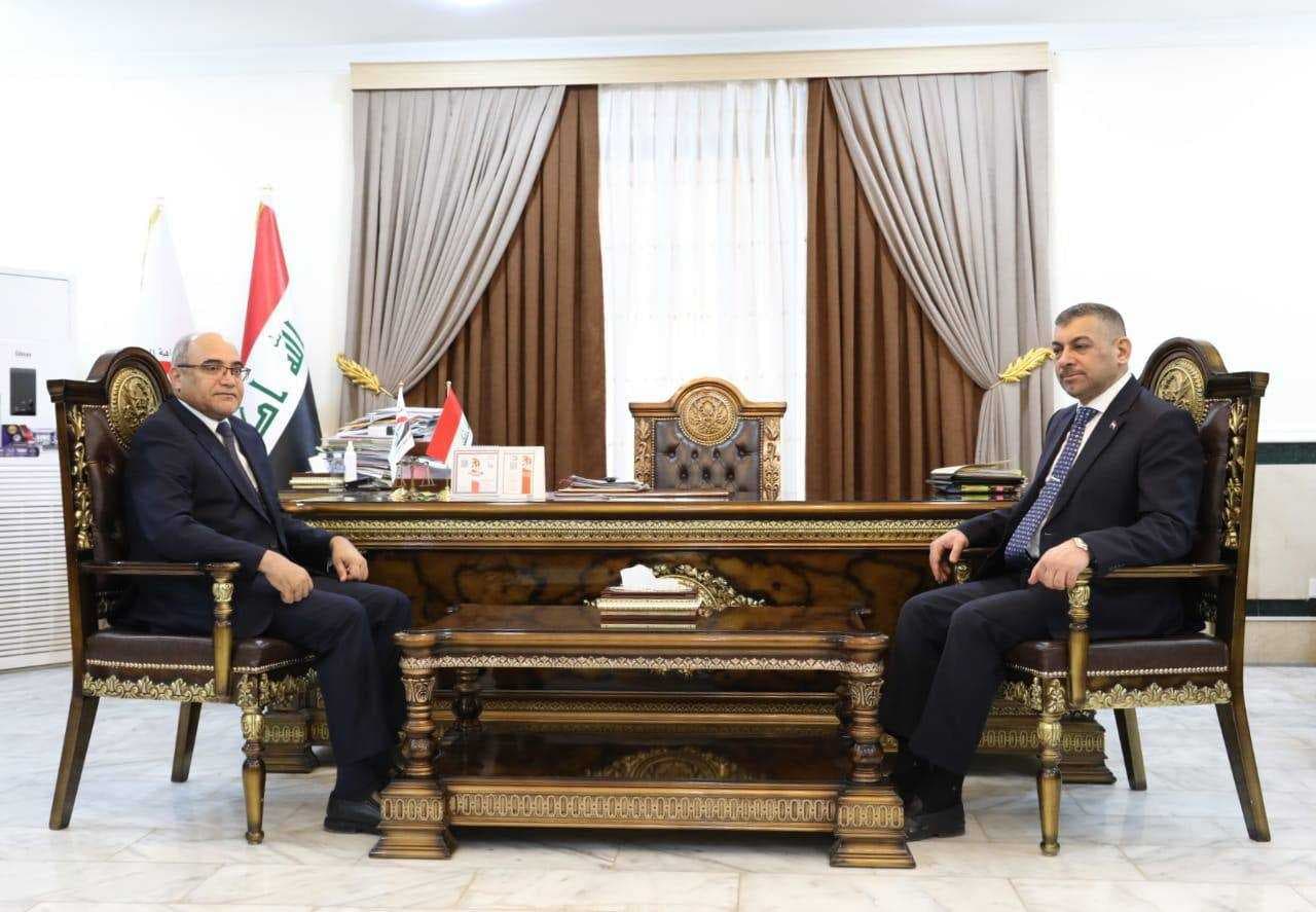 هيئة النزاهة وجهاز الأمن يحضان على اقتفاء أثر الفاسدين باستخدام الوسائل التكنولوجيَّة