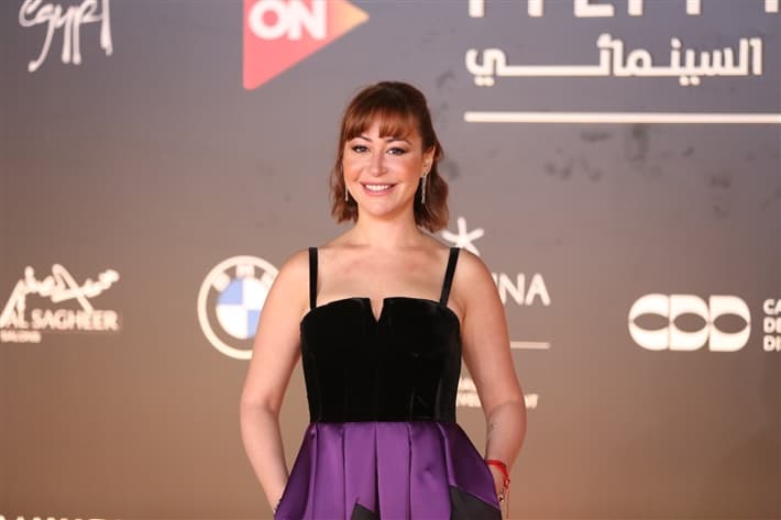 منة شلبي تحصد 74 مليون جنيه خلال 38 يومًا بفيلم الهوى سلطان