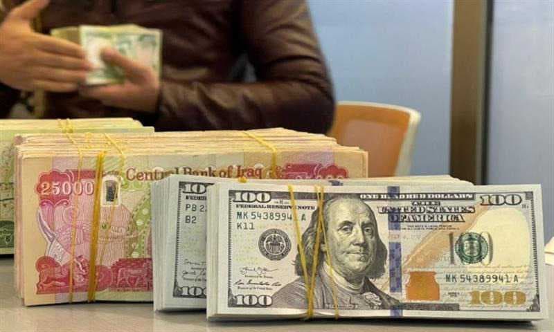 انخفاض أسعار صرف الدولار في الأسواق المحلية